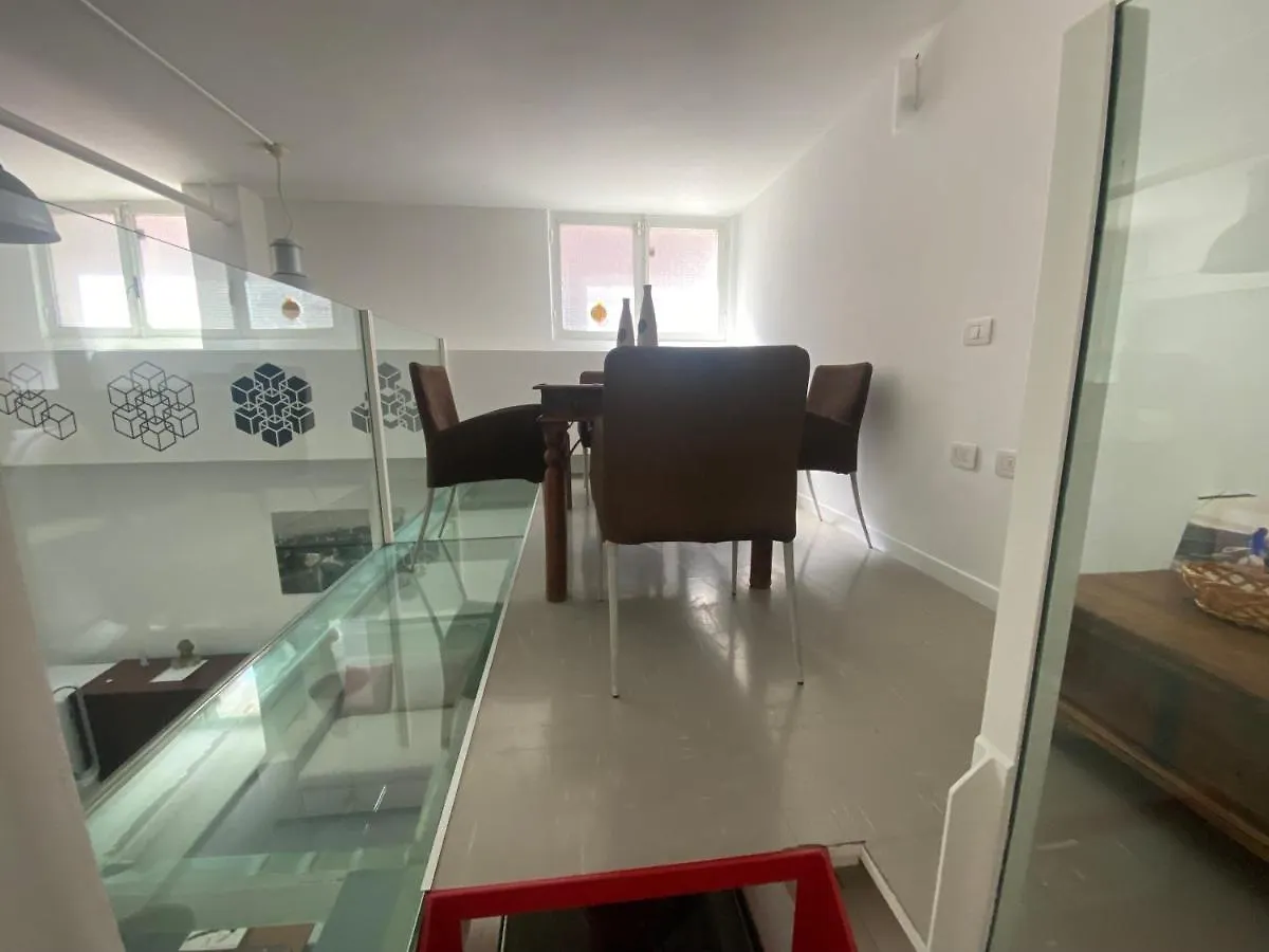 Appartamento Recalcati living Milano 0*,